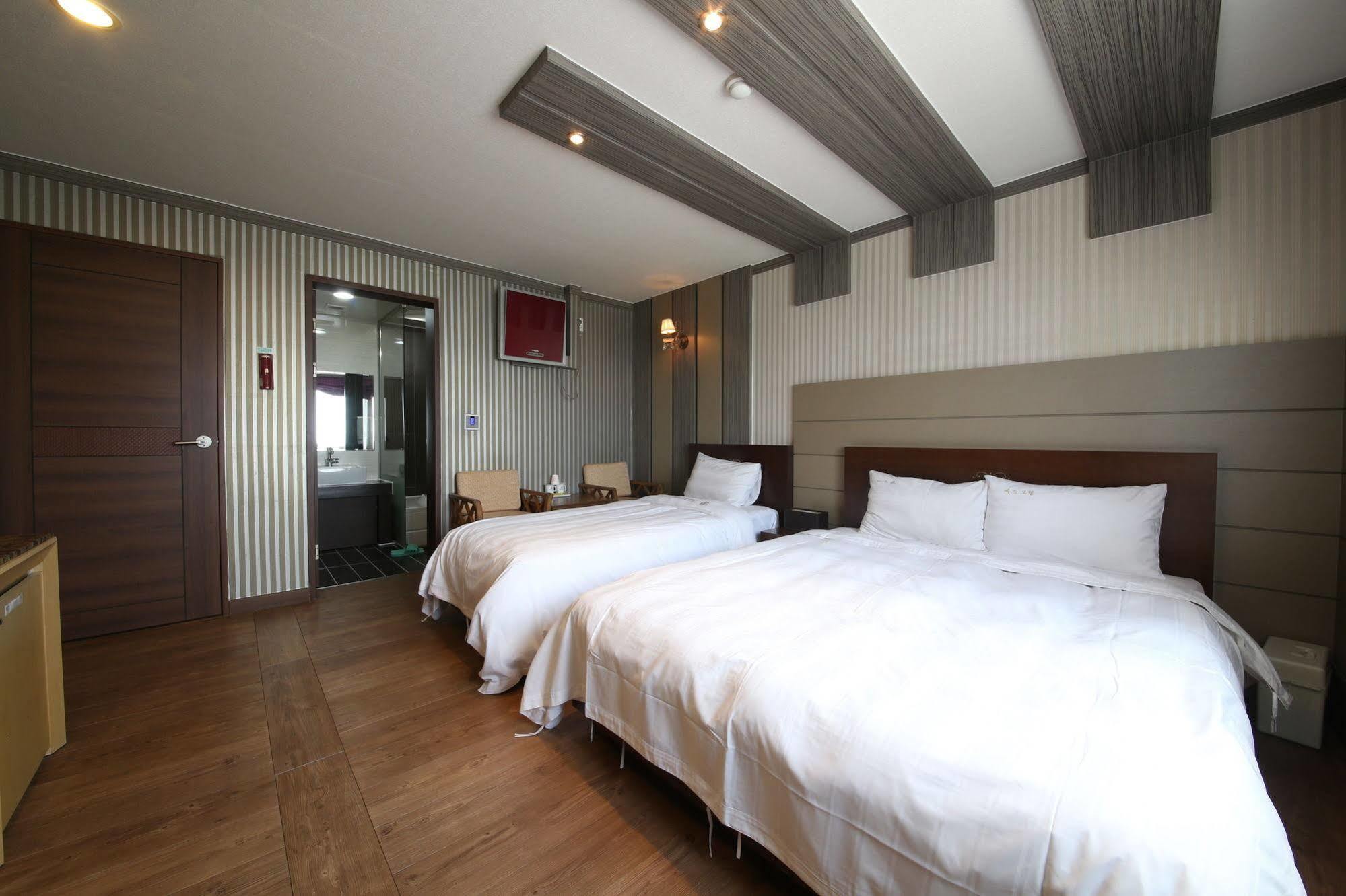 Yes Motel Gunsan Extérieur photo