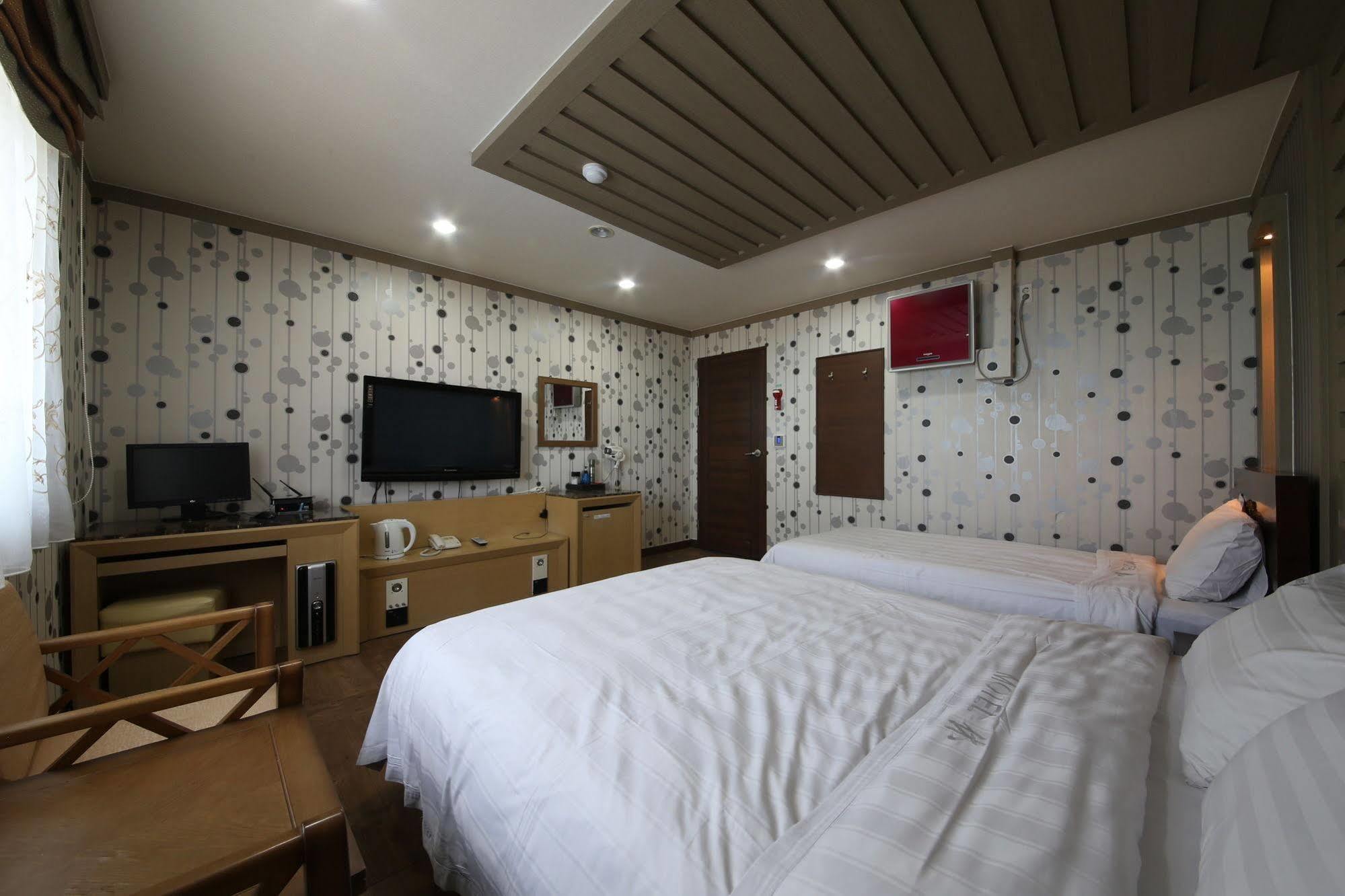 Yes Motel Gunsan Extérieur photo