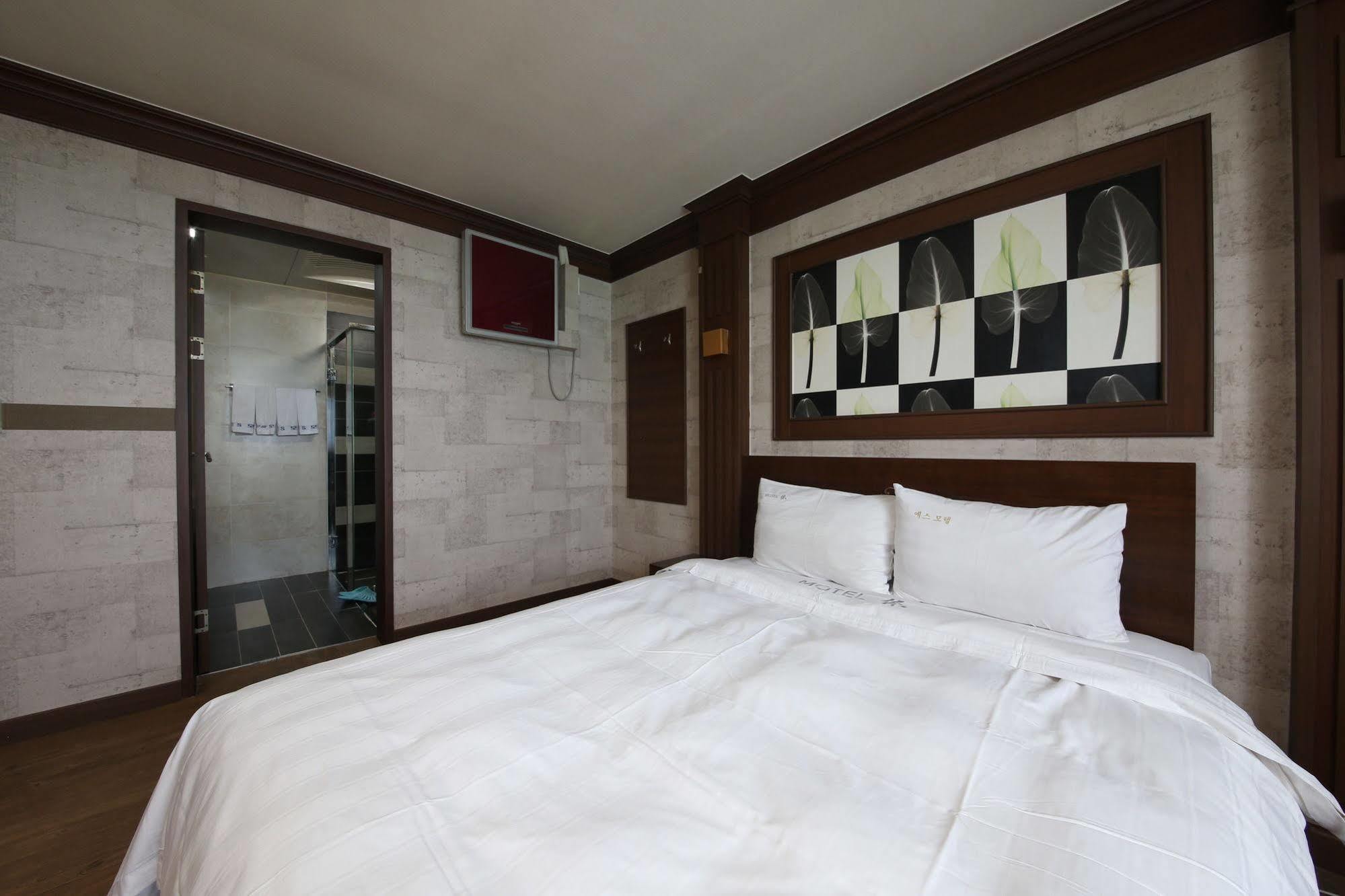 Yes Motel Gunsan Extérieur photo